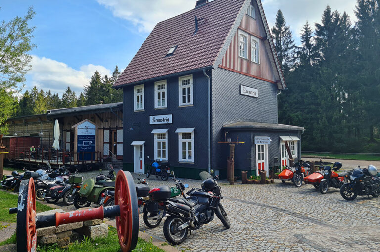 Thüringer Waldlokal "Bahnhof Rennsteig"