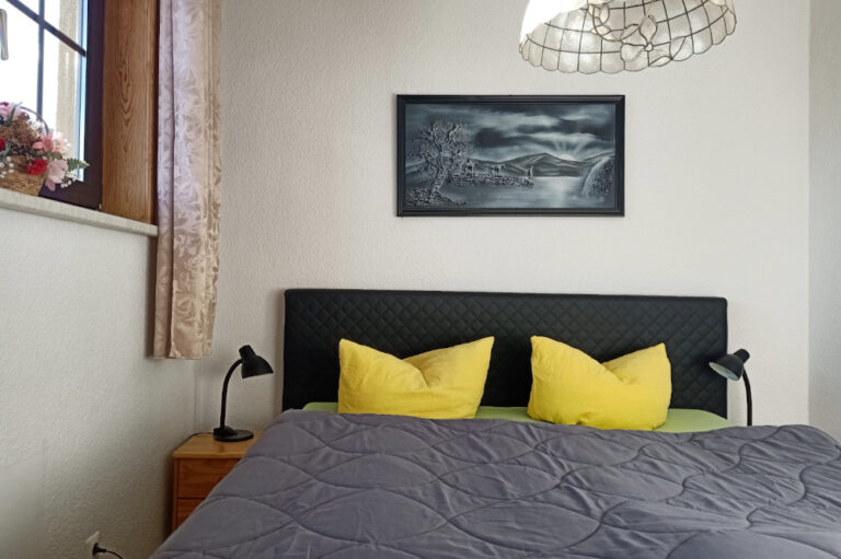 Ferienwohnung und Privatzimmer Firn