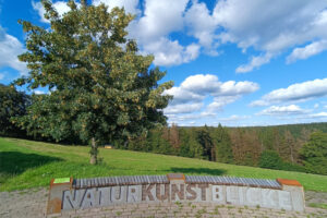 NaturKunstBlicke Frauenwald